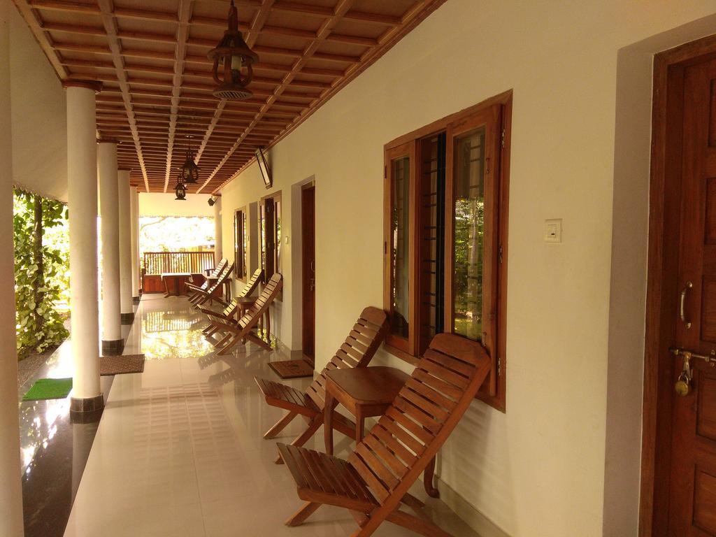 Green Court Cottage Thekkady Esterno foto