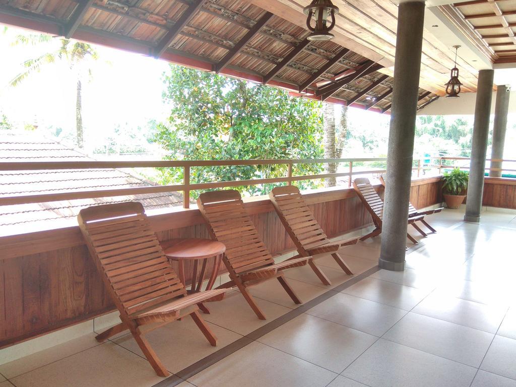 Green Court Cottage Thekkady Esterno foto