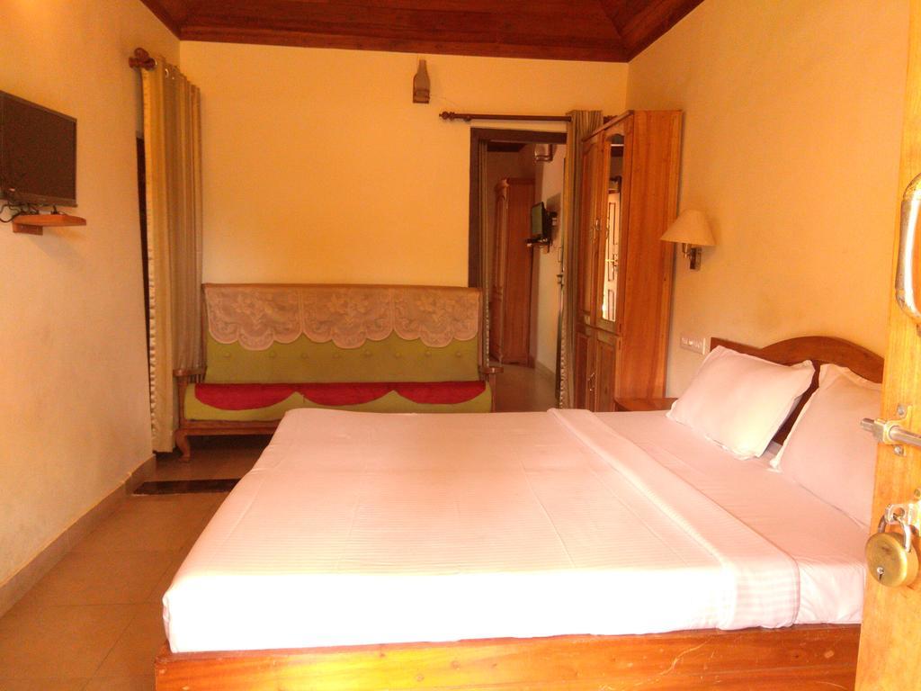 Green Court Cottage Thekkady Esterno foto