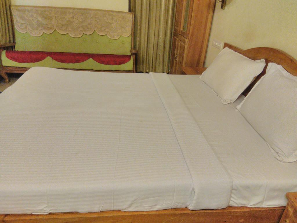 Green Court Cottage Thekkady Esterno foto