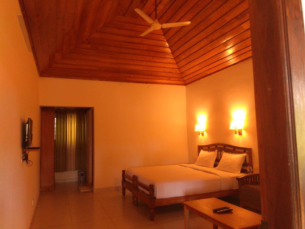 Green Court Cottage Thekkady Esterno foto